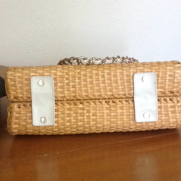 Handbag - Picture 2 of 4